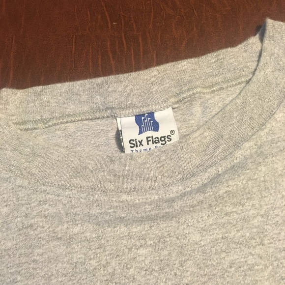 Vtg 1998 Six Flags Marvin Graphic Tee XL - Picture 4 of 7